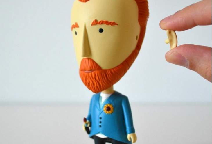 Van Gogh Action Figure With A Detachable Ear Is A Perfect Gift For Art Lovers