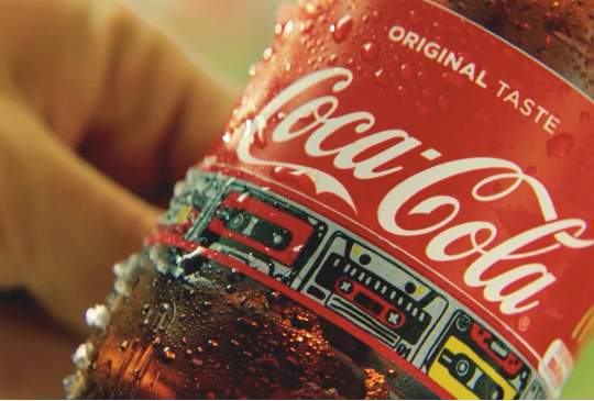 Coca-cola verrast weer met uniek verpakkingsdesign